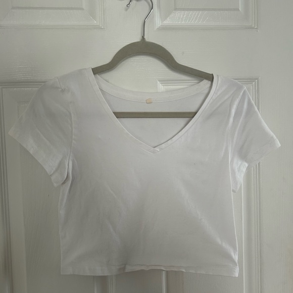 Vneck White crop Top - Picture 2 of 12
